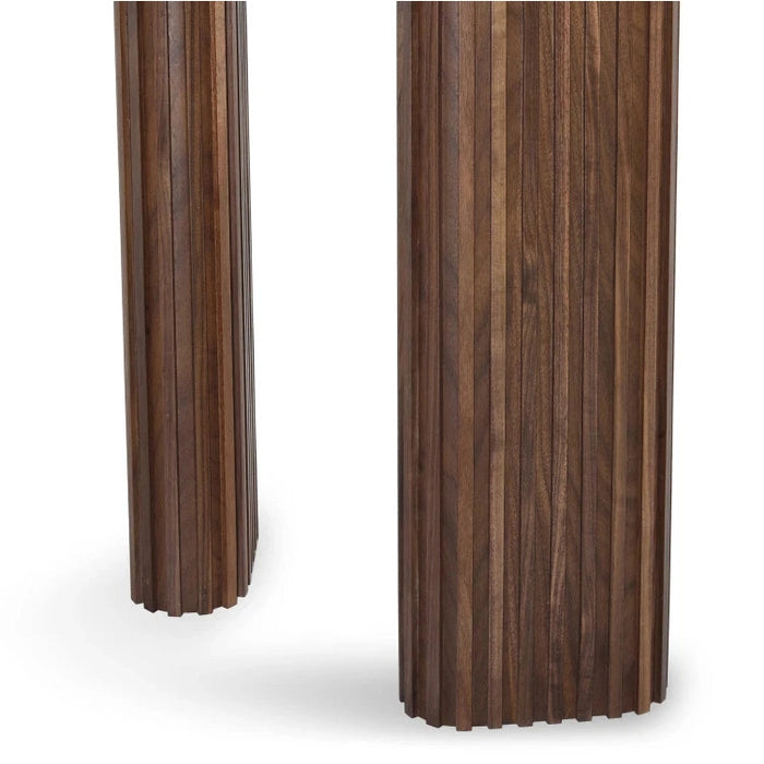 Adriano Table