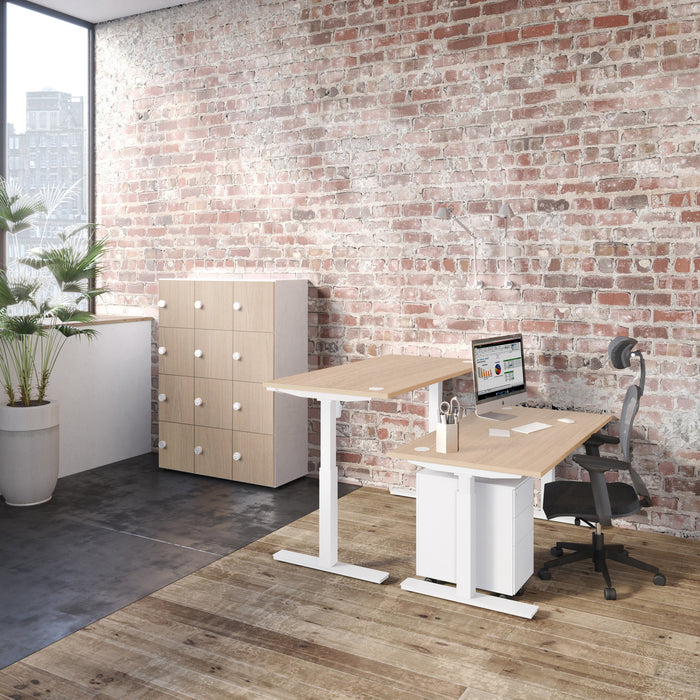 Castelet sit-stand desk